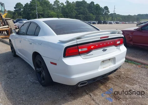 2014 Dodge Charger Sxt z USA, uszkodzony, nr VIN 2C3CDXHG6EH334472